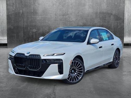 2025 BMW 740 i xDrive