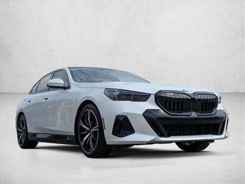 2026 BMW 550e 550e xDrive