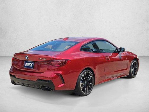 Vegas Red Metallic 2026 BMW M440 i