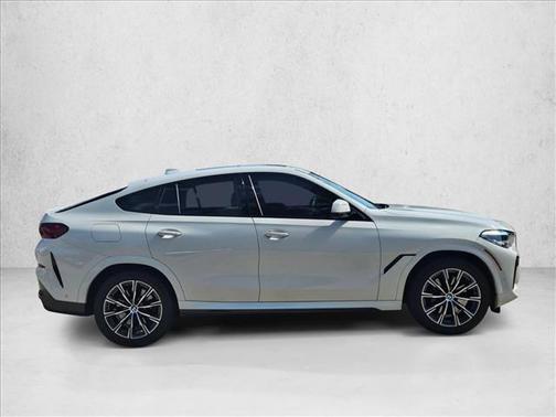 2021 BMW X6 xDrive40i
