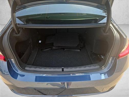 2025 BMW 330 330i Sedan