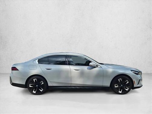 2024 BMW i5 eDrive40