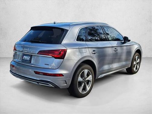 2023 Audi Q5 40 Premium Plus