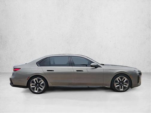 2023 BMW 760 i xDrive