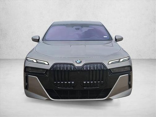 2023 BMW 760 i xDrive