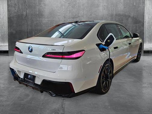 2025 BMW i7 xDrive60