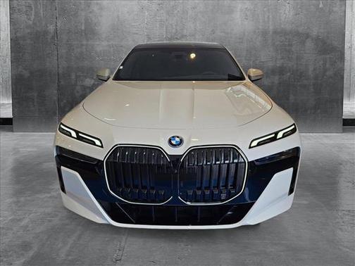 2025 BMW i7 xDrive60