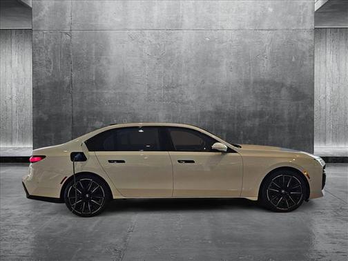 2025 BMW i7 xDrive60