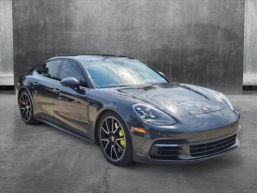 2018 Porsche Panamera E-Hybrid 4