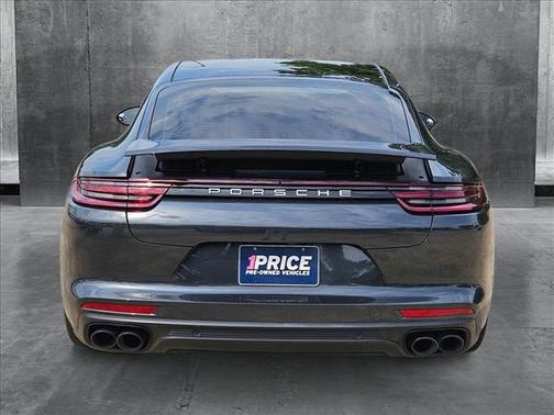 2018 Porsche Panamera E-Hybrid 4
