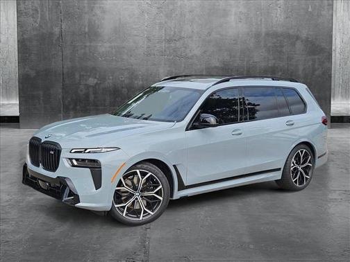 2025 BMW X7 M60i