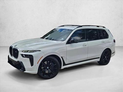 2023 BMW X7 M60i