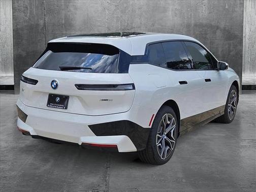 2025 BMW iX xDrive50