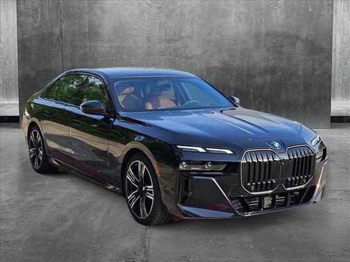 2025 BMW 760 i xDrive