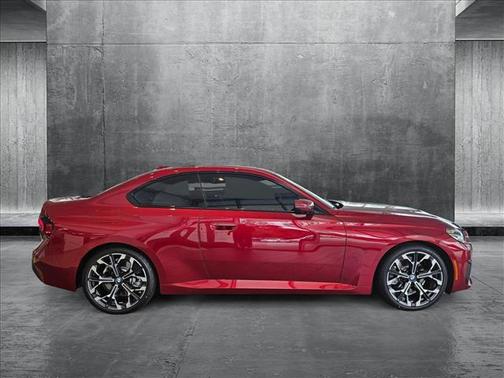 2025 BMW 230 i