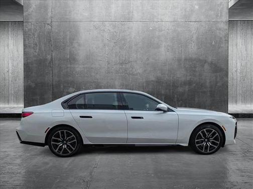 2024 BMW 740 i xDrive