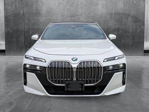 2024 BMW 740 i xDrive