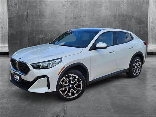 2025 BMW X2 xDrive28i