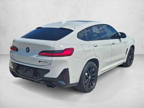 2024 BMW X4 M40i