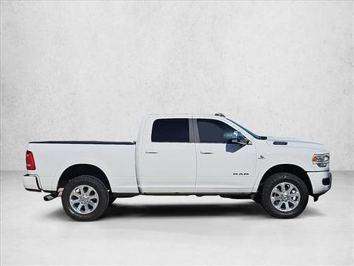 2022 RAM 2500 Laramie Crew Cab 4x4 6'4' Box