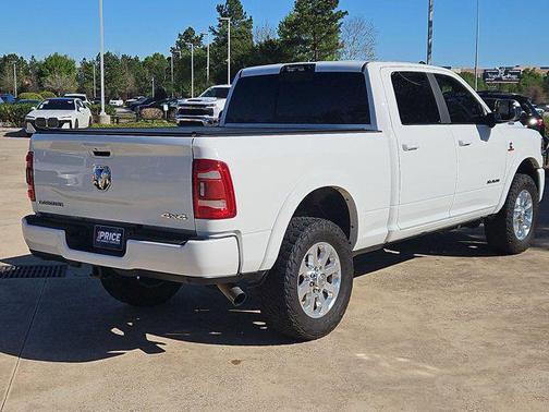 2022 RAM 2500 Laramie Crew Cab 4x4 6'4' Box