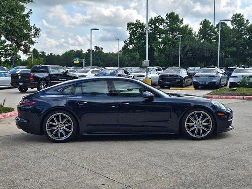 2018 Porsche Panamera 4S