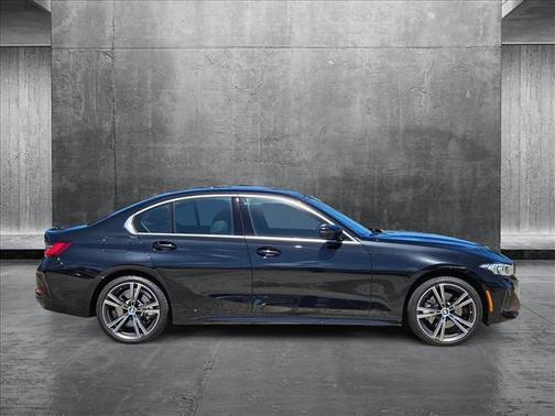 2024 BMW 330 i