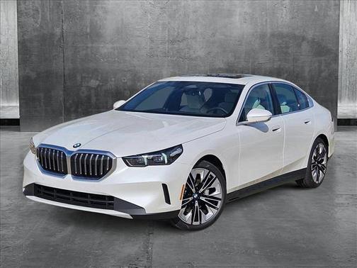 2025 BMW 530 i xDrive