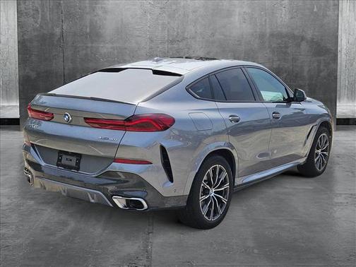 2025 BMW X6 xDrive40i