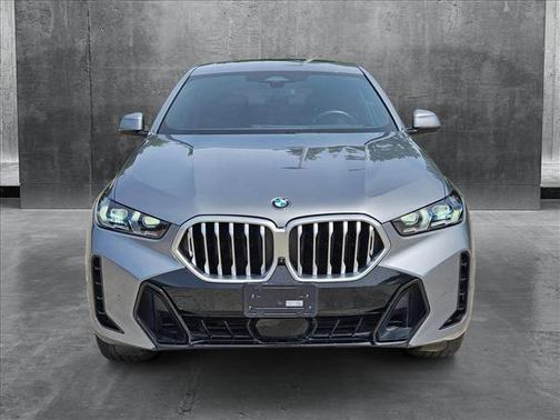 2025 BMW X6 xDrive40i