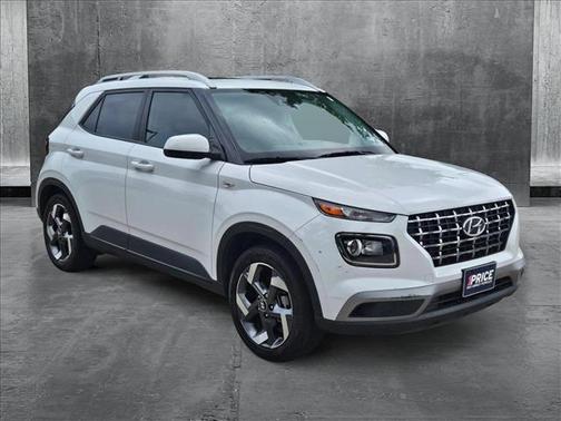 2022 Hyundai VENUE SEL