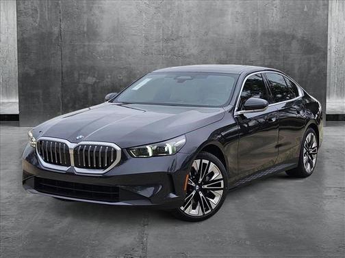 2025 BMW 530 i