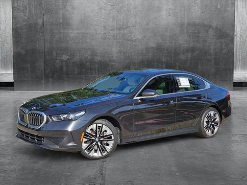2025 BMW 530 i