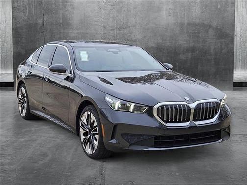 2025 BMW 530 i