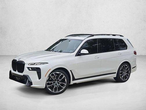 Mineral White Metallic 2025 BMW X7 xDrive40i