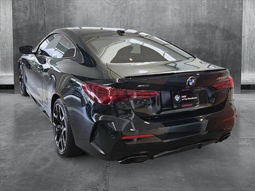 2025 BMW M440 i xDrive