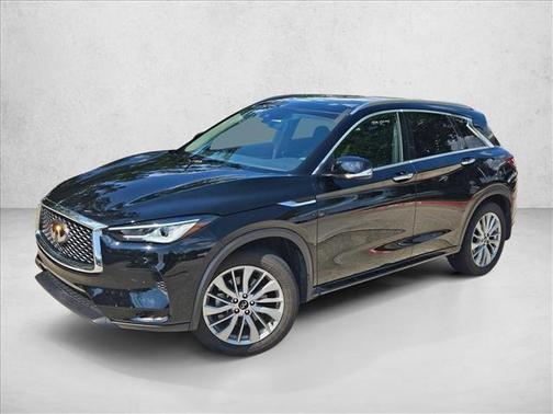 2023 INFINITI QX50 LUXE