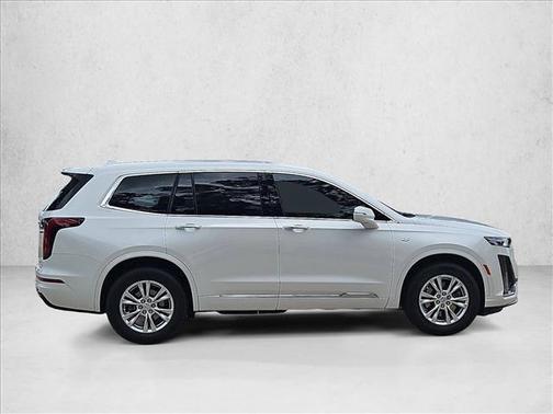Crystal White Tricoat 2024 Cadillac XT6 Luxury FWD