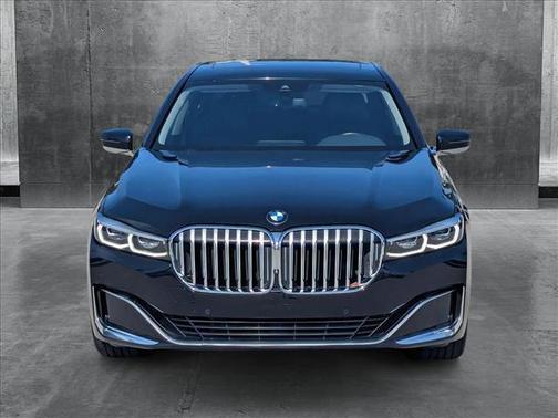 2021 BMW 740 740i