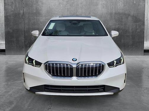 2026 BMW 530 i