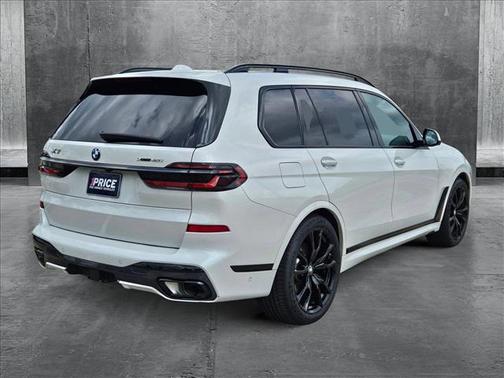 2024 BMW X7 xDrive40i