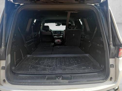 2022 Jeep Wagoneer Series III 4x2