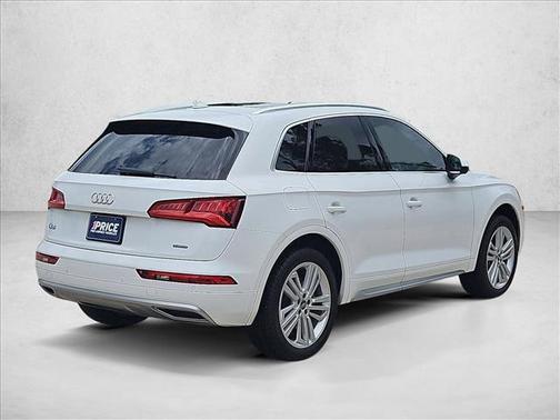 White 2019 Audi Q5 2.0T Premium Plus
