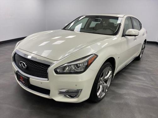 2016 INFINITI Q70L 3.7X