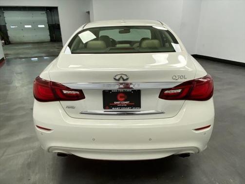 2016 INFINITI Q70L 3.7X