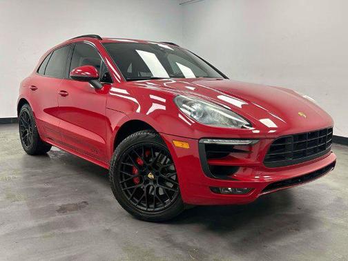 Carmine Red 2017 Porsche Macan Macan GTS