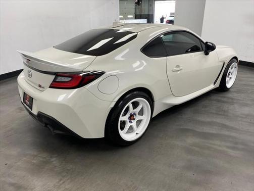 2023 Toyota GR86 Premium