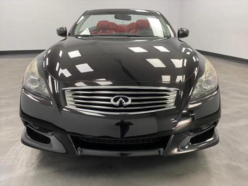 2015 INFINITI Q60 Base