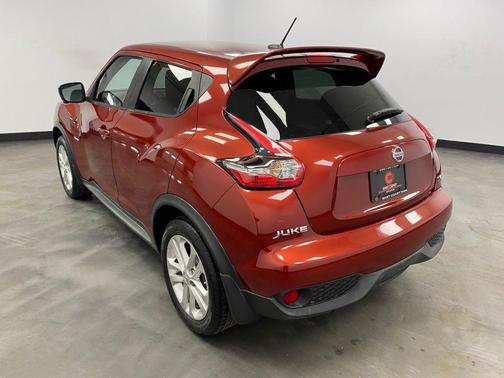 Cayenne Red 2015 Nissan Juke SV