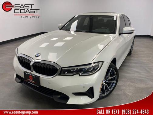 Mineral White Metallic 2019 BMW 330 xDrive